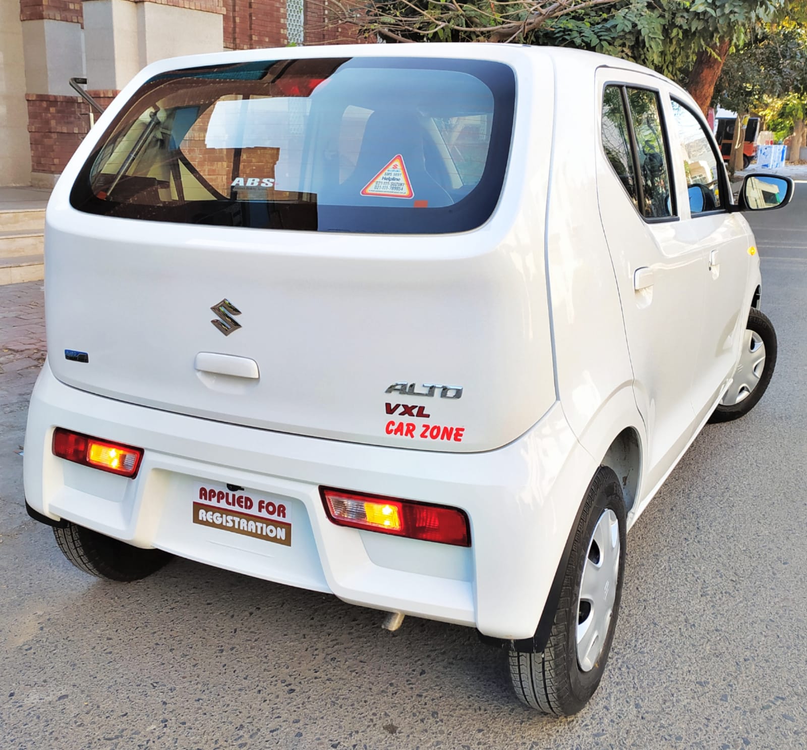 Suzuki Alto VXL AGS 2024 - Car Zone